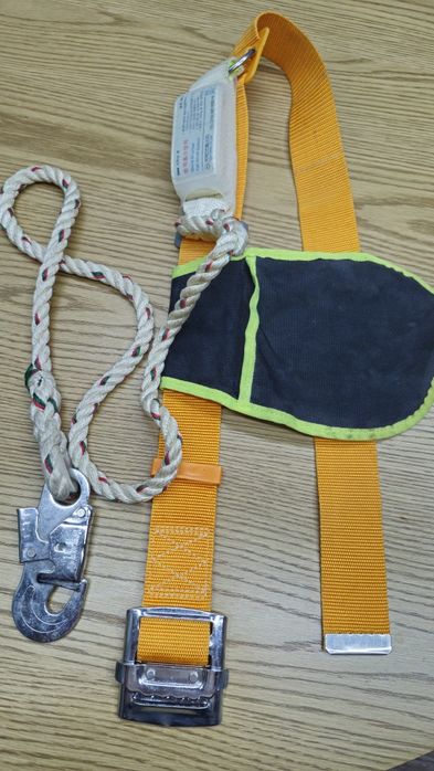 Пояс запобіжний безлямковий.