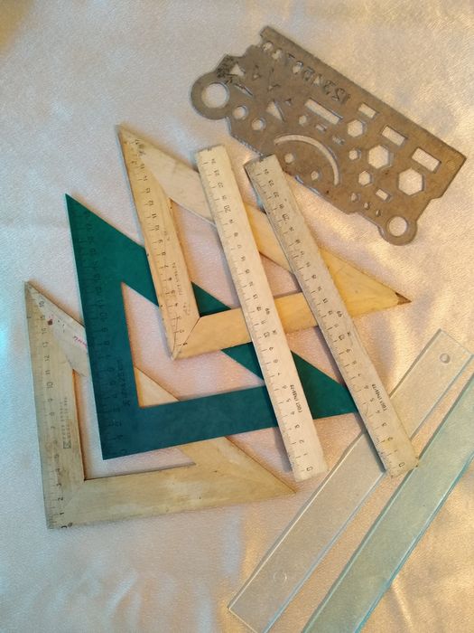 Продам линейки угольники СССР