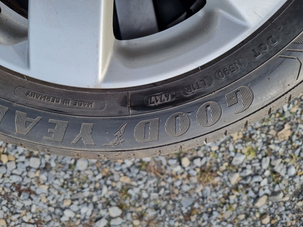 Komplet kół letnich do Suzuki Swift 15"