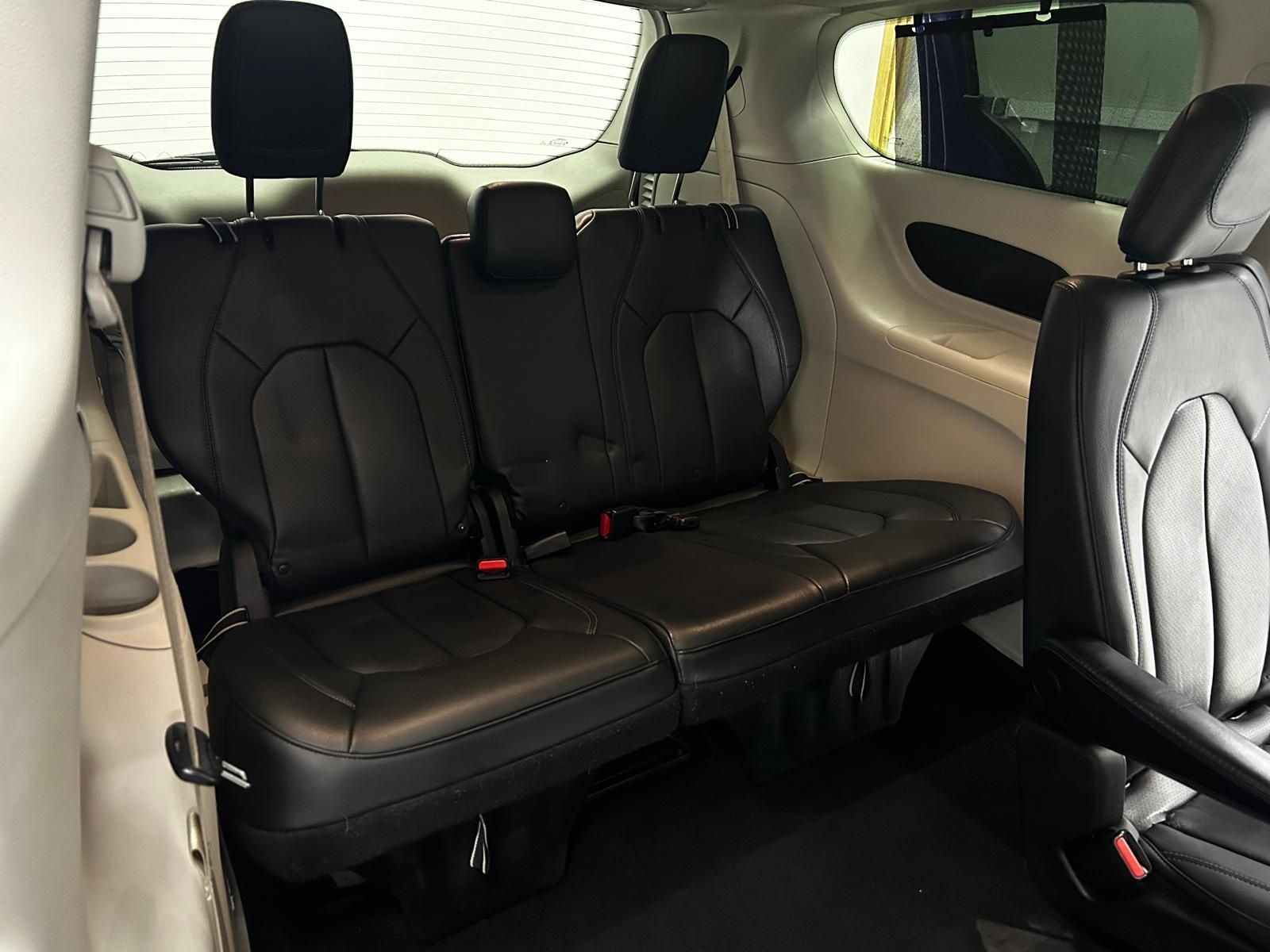 Wypożyczalnia wynajem samochodów bus- 8/9 osobowe, VIP