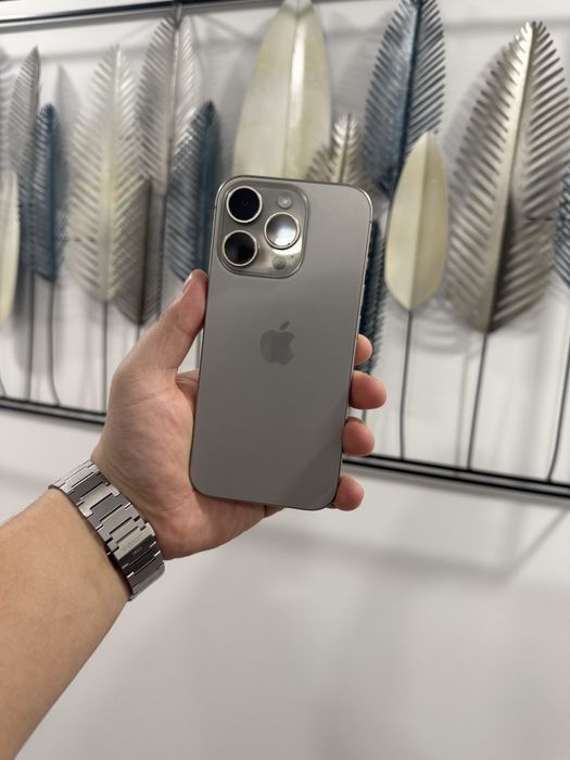 Iphone 16 pro natural titanium 256 gb 100% Battery