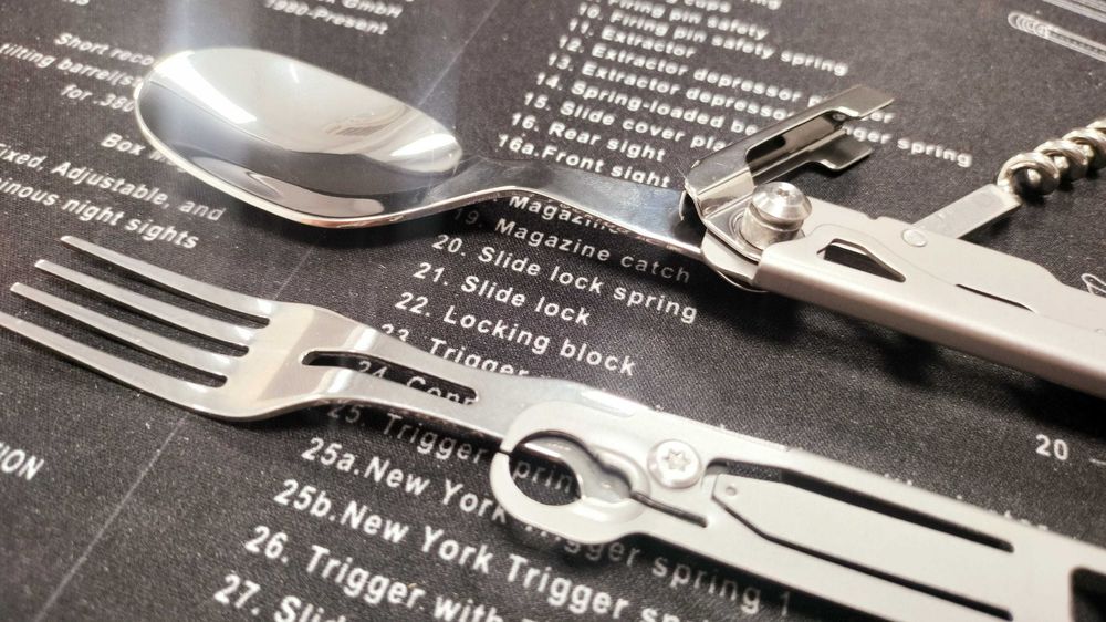 NIezbędnik multitool składany ze stali nierdzewnej