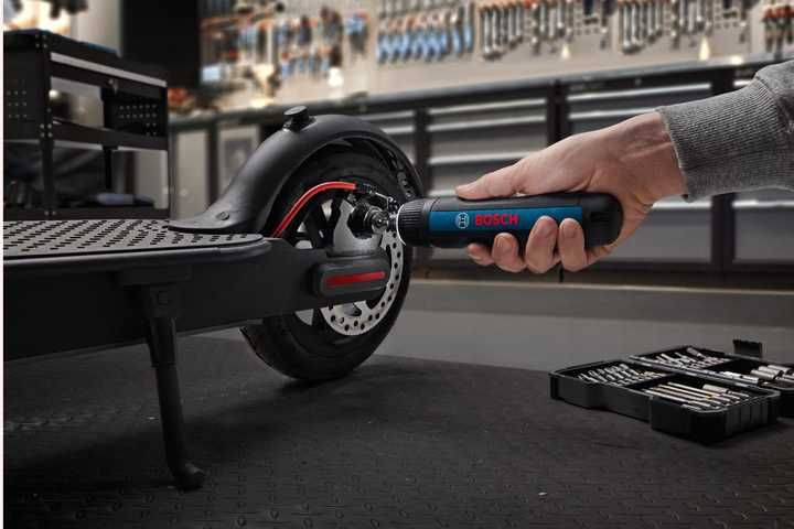 Аккумуляторная электроотвертка Bosch Professional GO 3 (Биты, type-c)