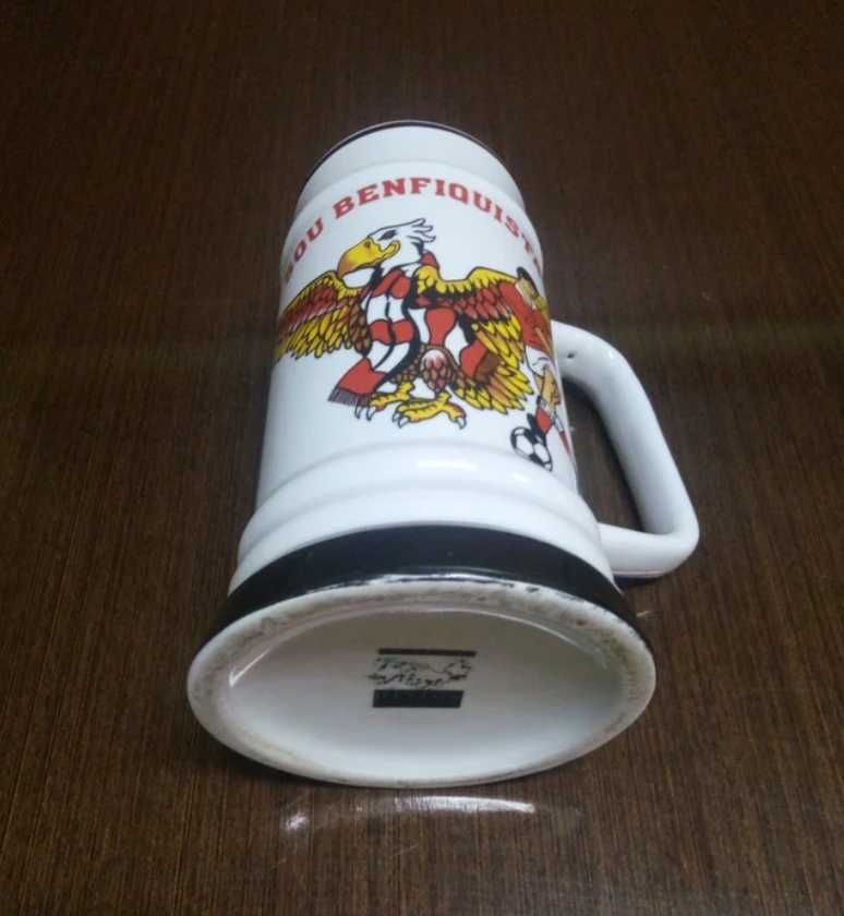 Caneca "Sou Benfiquista" Nova da Best Design.