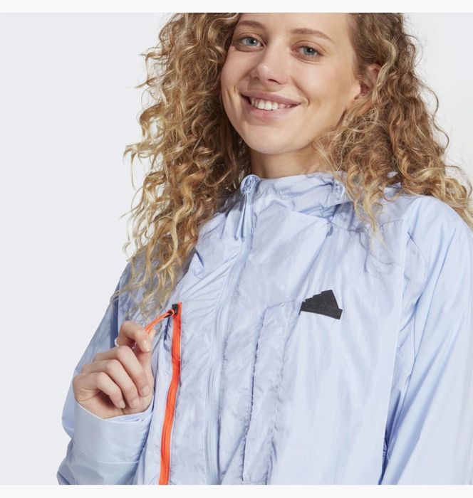 Оригінальна легка куртка/вітровка Adidas.  Жіночий одяг Адидас