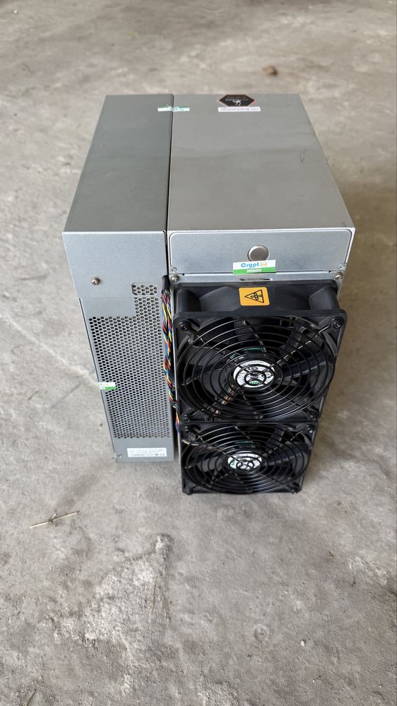 Antminer S19k Pro 120th б/у в отличном состоянии