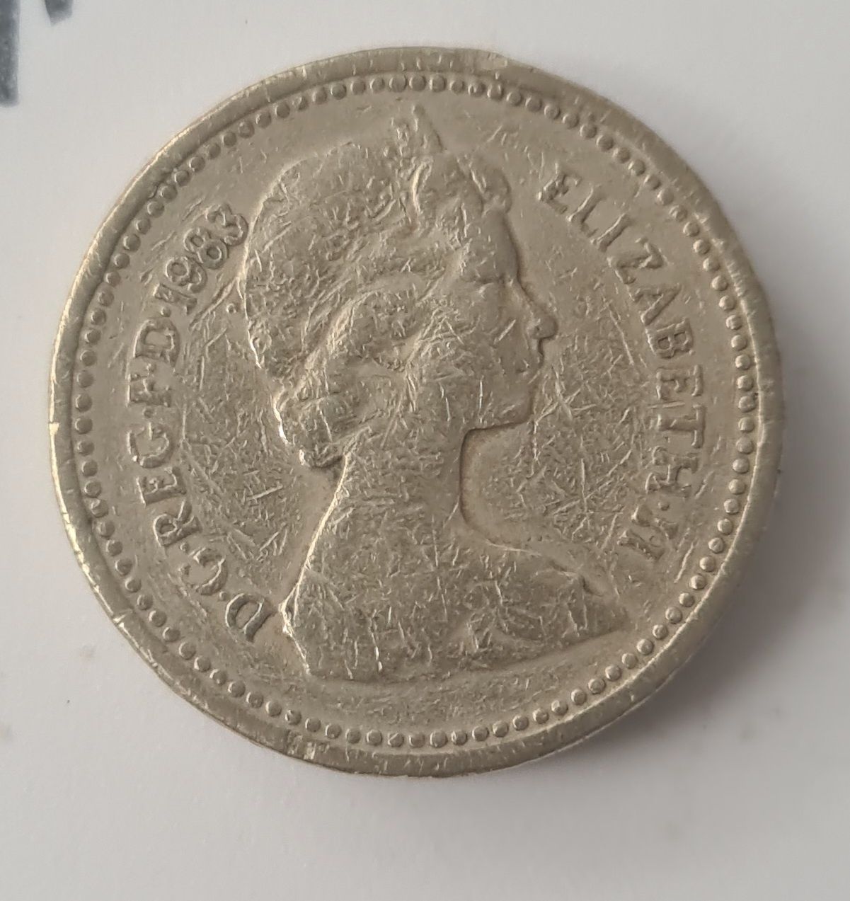 Moneta One pound Elizabeth II 1983