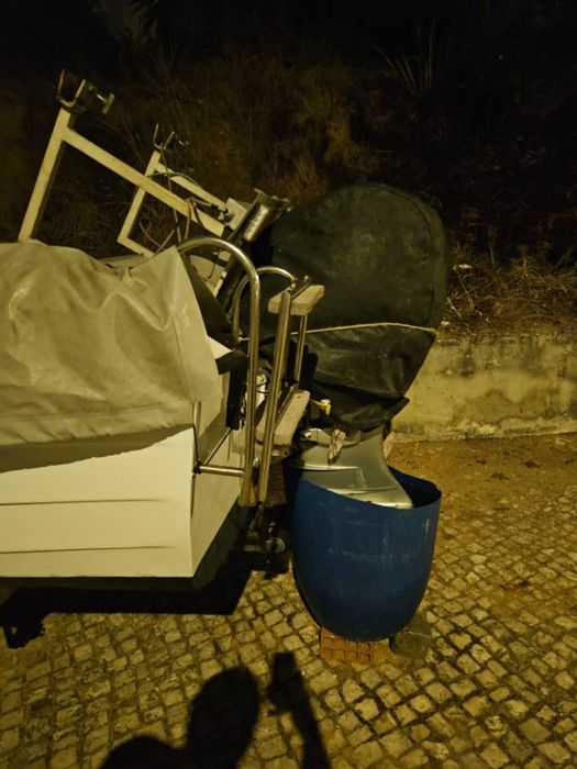 Vendo minha carinha com espensao  até próximao ano