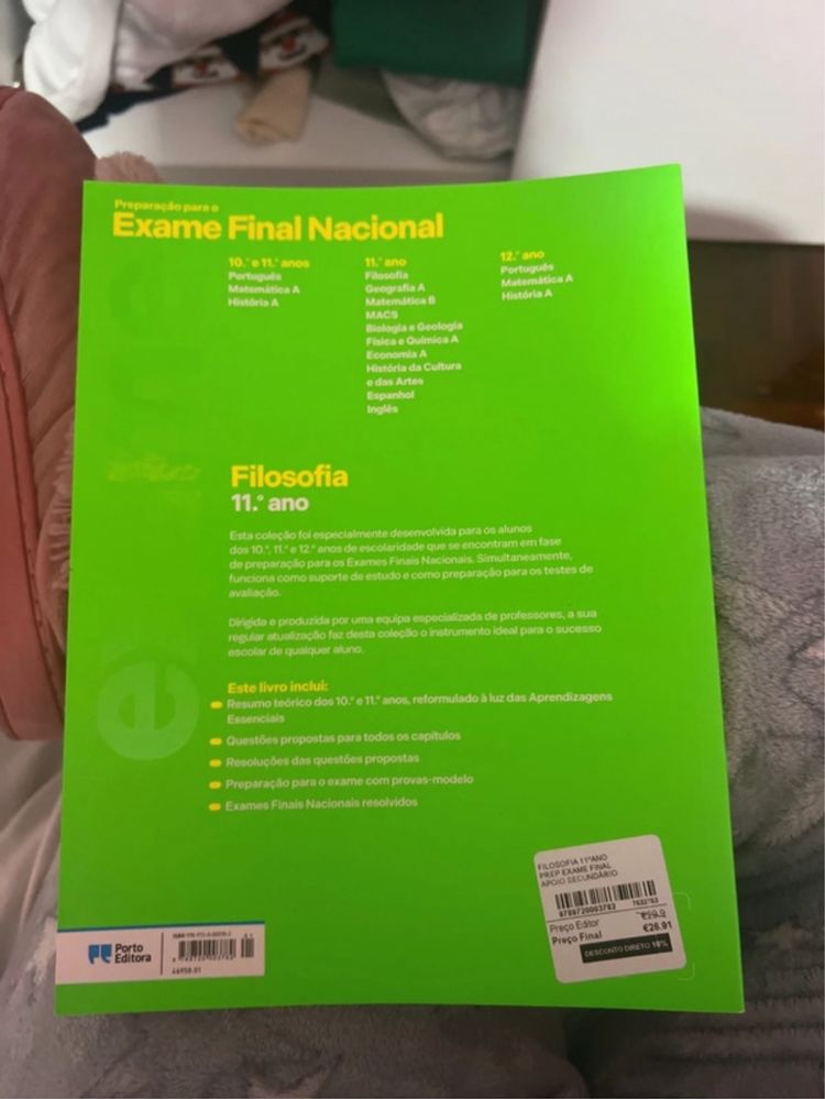 Livro de exame Filosofia 11° Ano