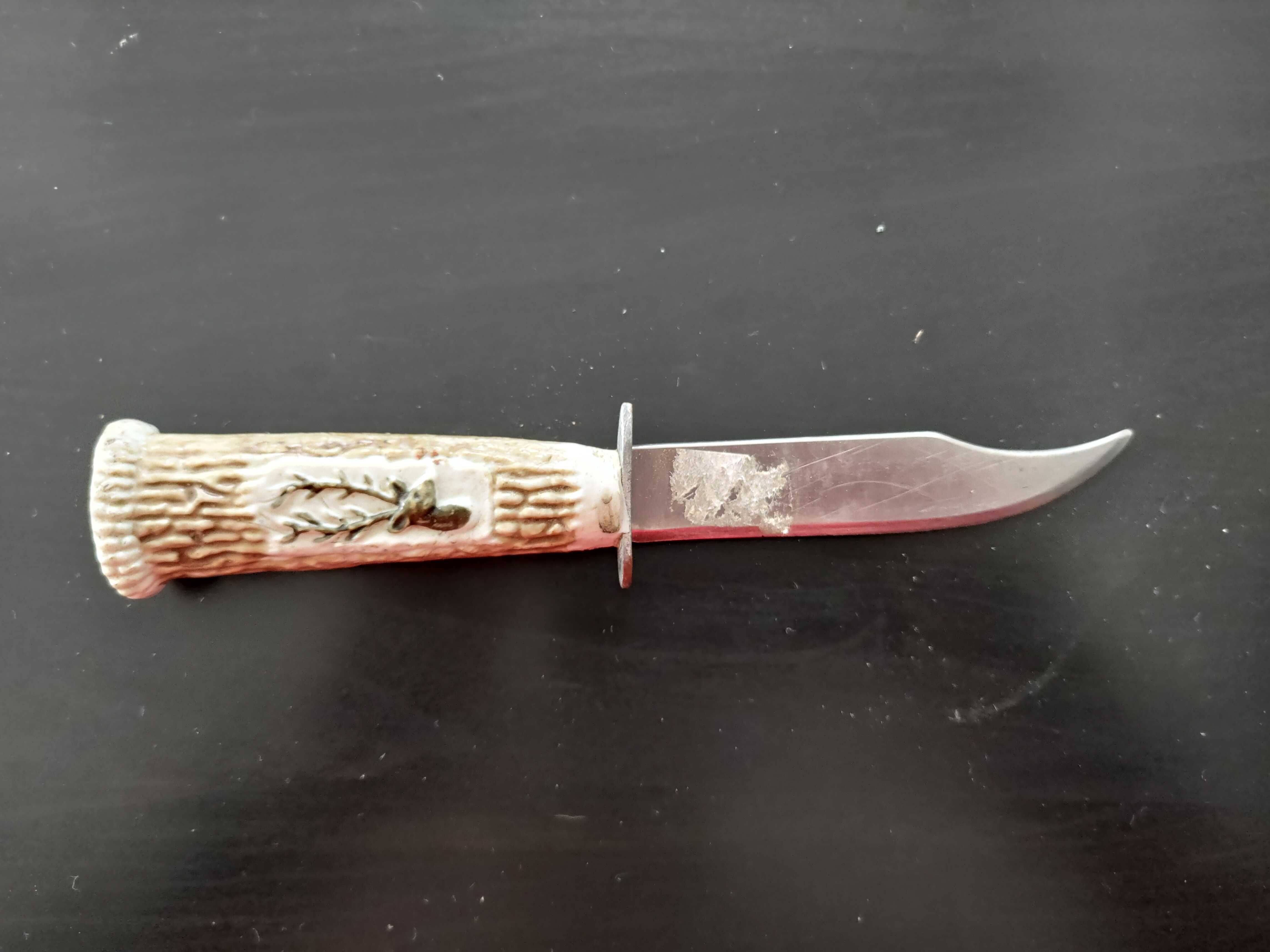 Zabytkowy nóż Finka z kaburą