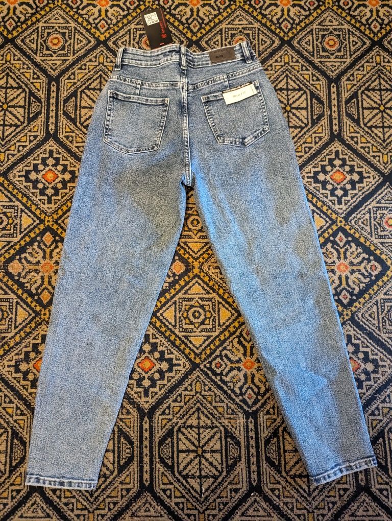 Жіночі джинси від Relucky
