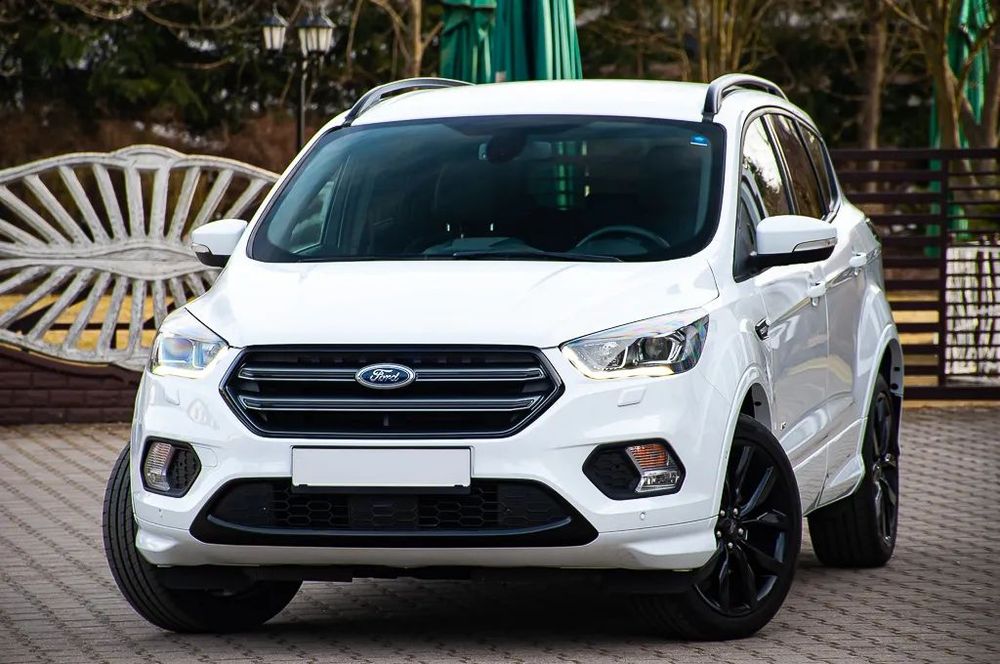 Ford Kuga **FULL ST LINE** KeyLessGO*Bixenon*LED*Tablet*Blis*El Klapa BialaPerła