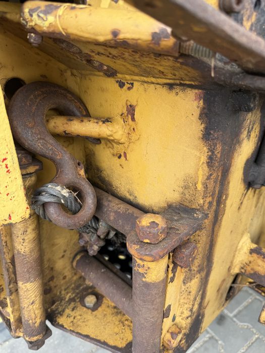 Maszyna leśna 6x6 HDS do zwożenia drzewa wywrotka