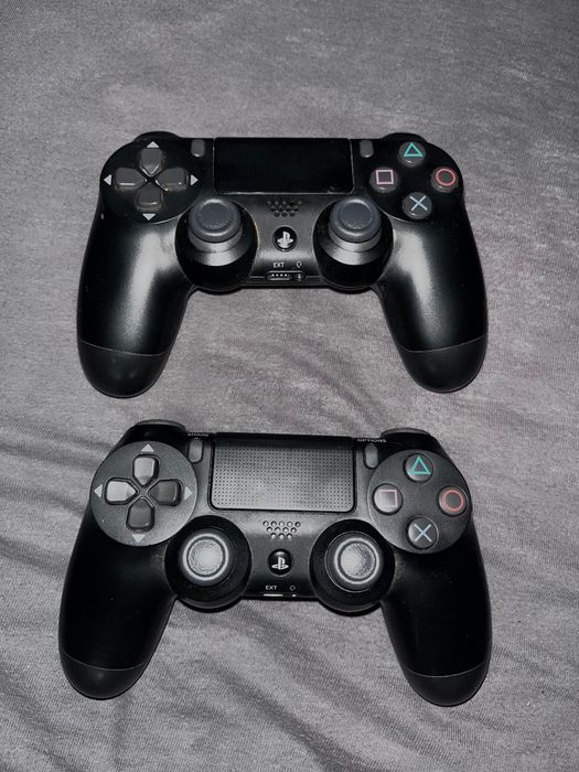 PS4 2 orginalne pady+ podkładka ładująco-chłodząca do ps