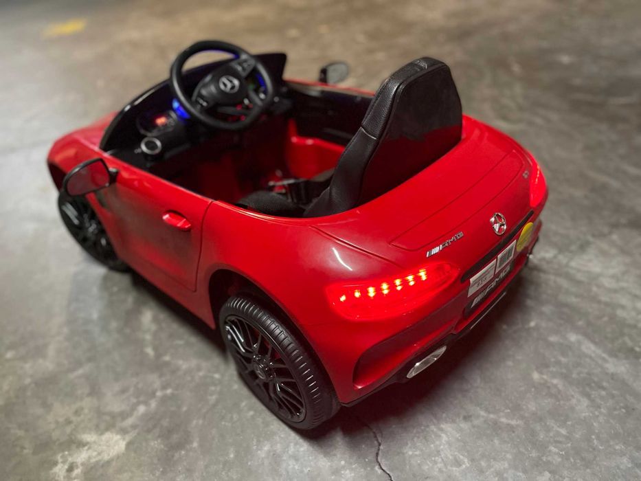 Carro Elétrico - Mercedes AMG GT vermelho 12V - criança