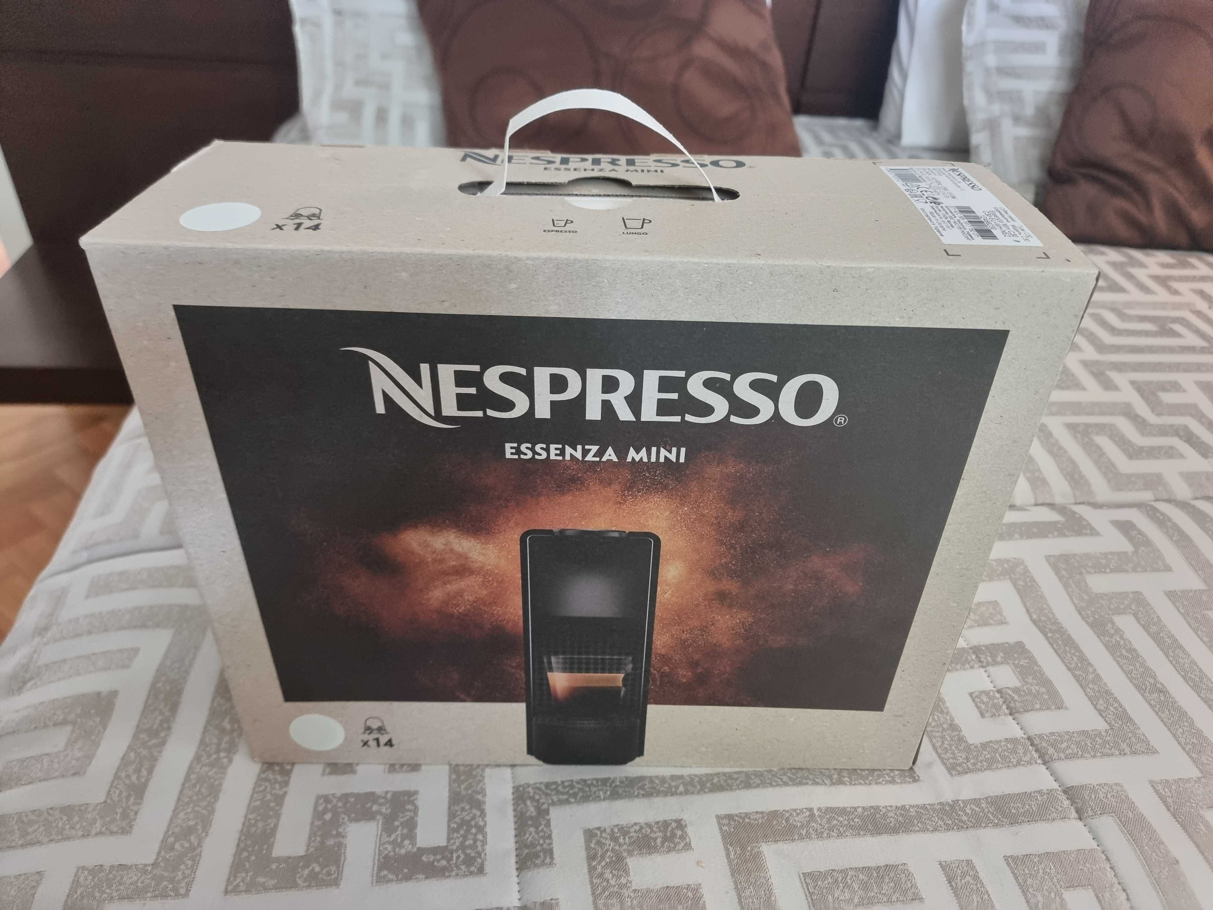 Máquina Café Nespresso Essenza Mini Nova - Com Garantia