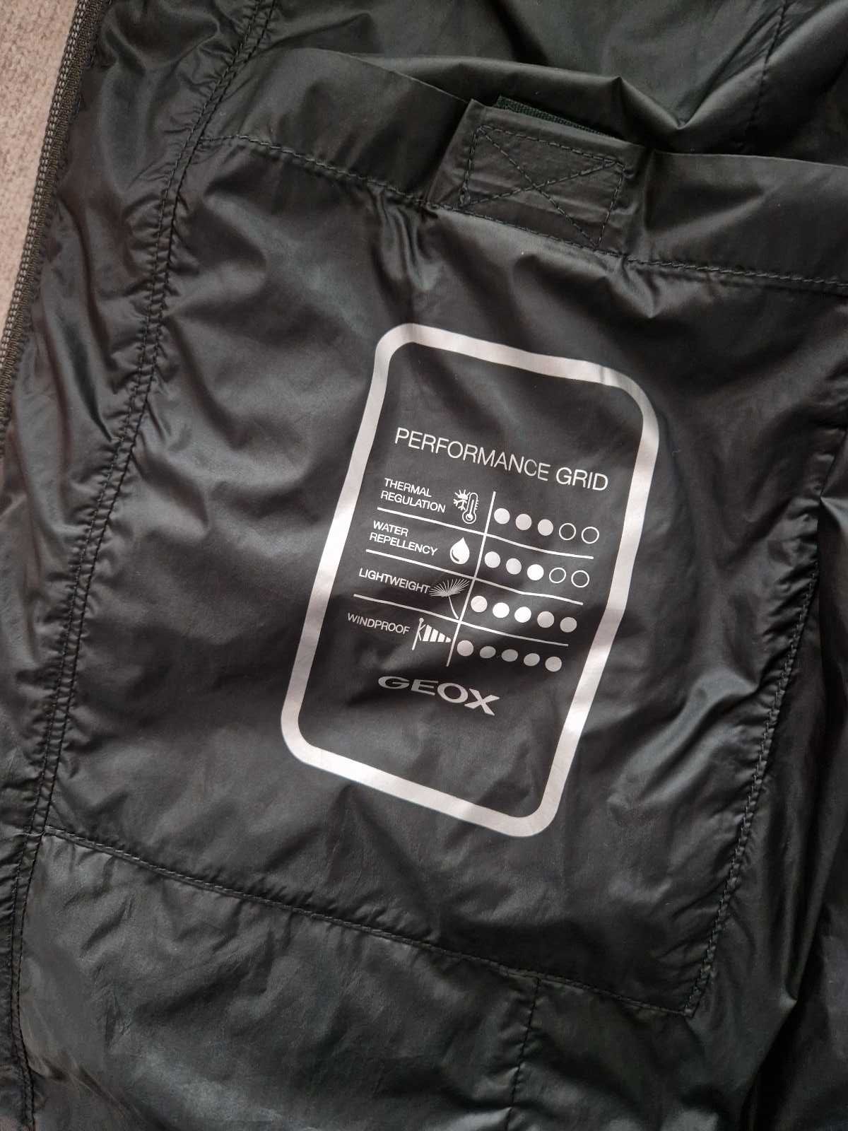Casaco Geox muito leve T40