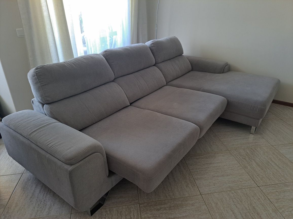 Sofá com chaise long em excelente estado