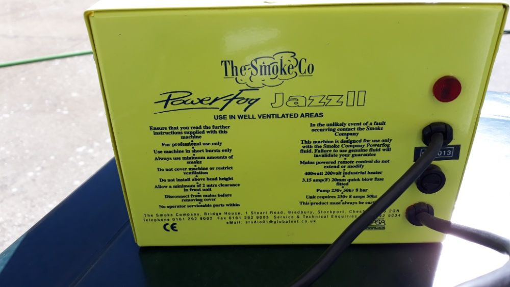 Máquina de Fumo PowerFog Jazz ll + Líquido