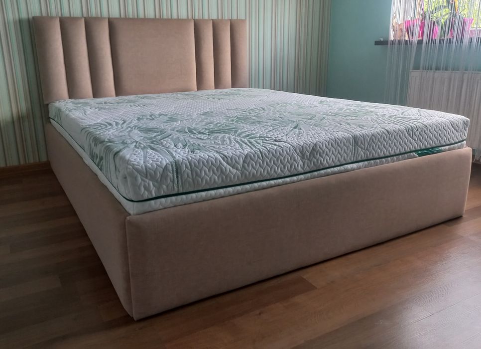 Продам ліжка з тканини