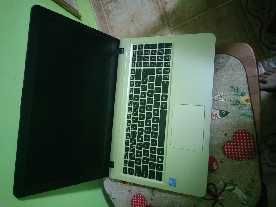 Computador a funcionar