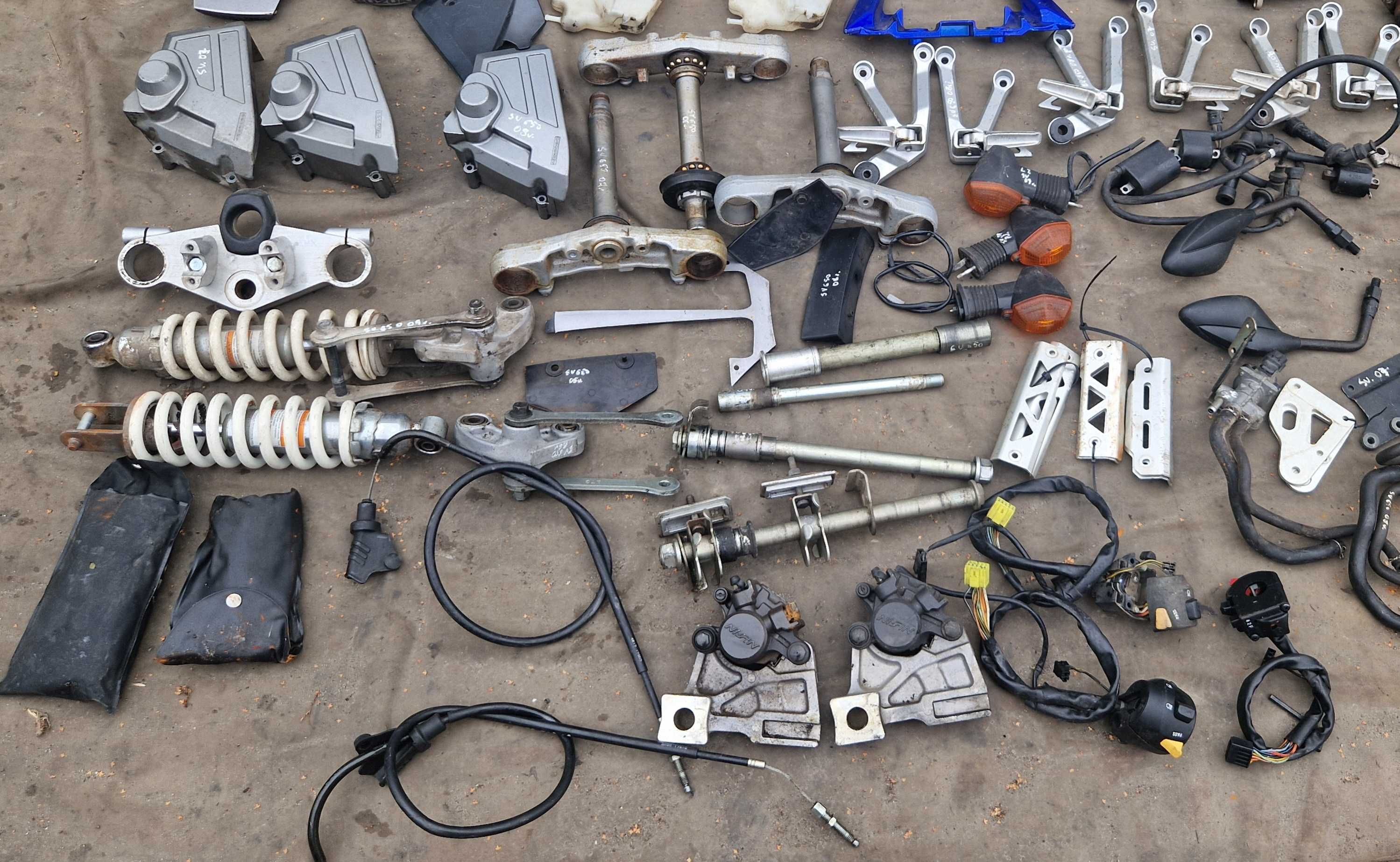 Suzuki SV 650 półka amortyzator zacisk przełącznik cewka ślimak moduł