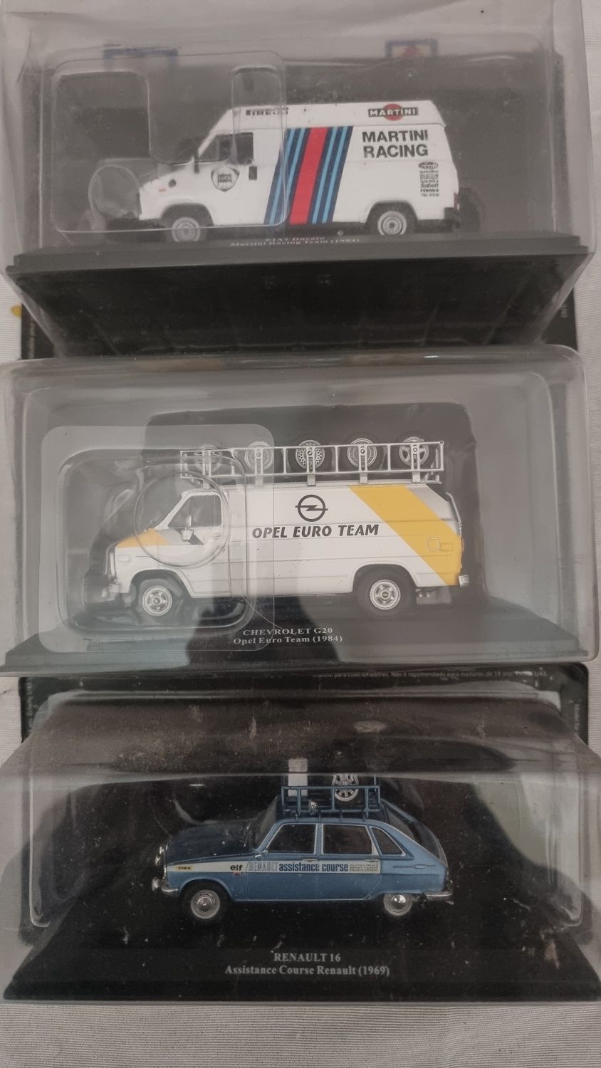 Miniaturas carrinhas de assistencia
