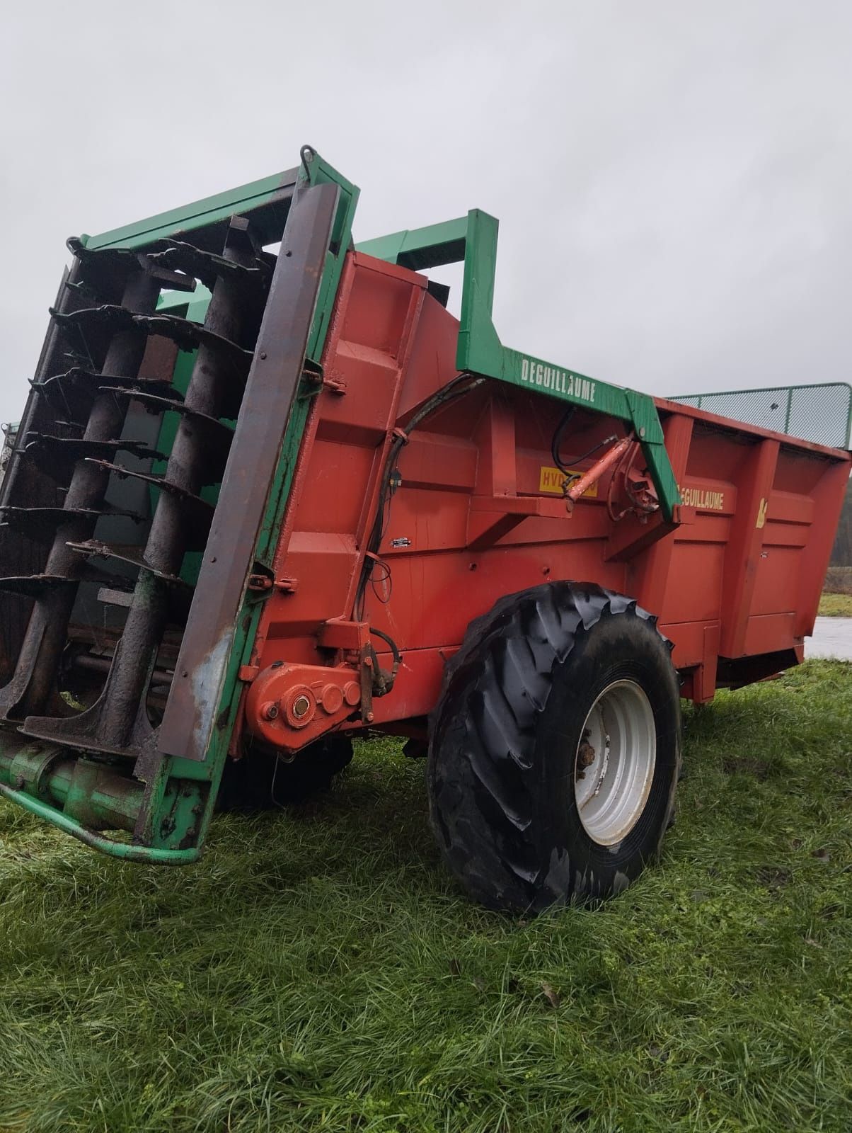 Rozrzutnik  Deguillaume HVD 13 z Klapa, resor