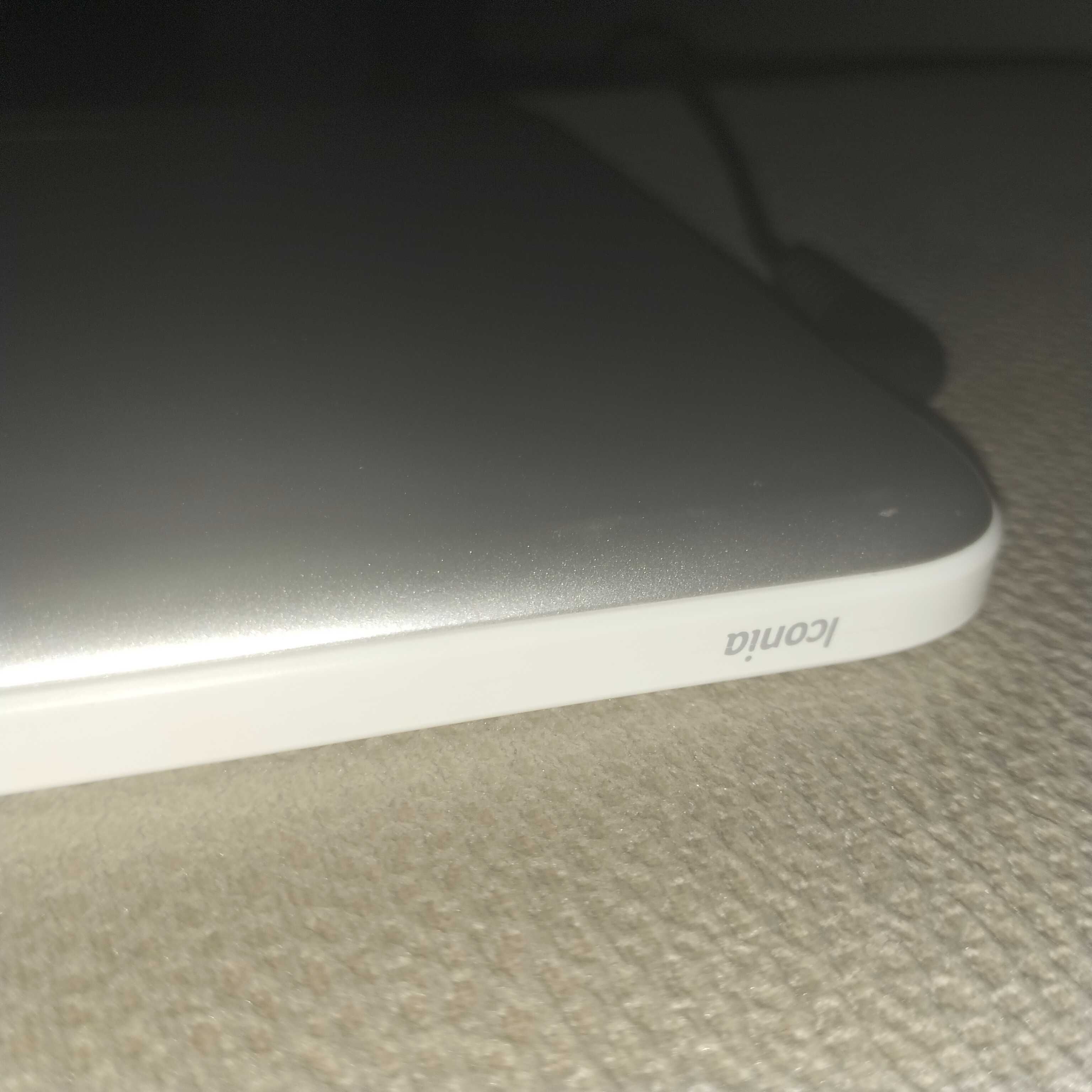 Acer iconia w3-810