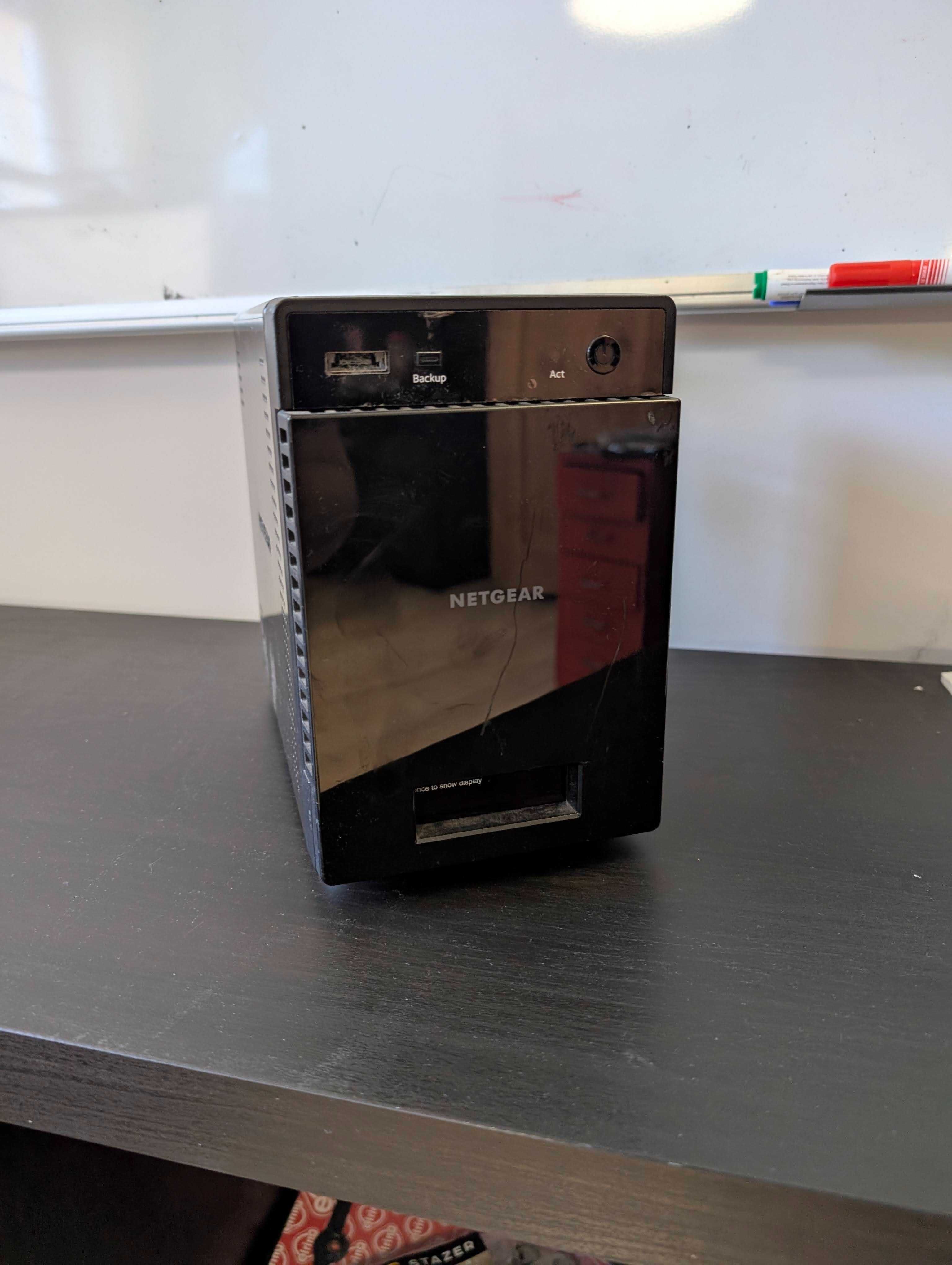 Netgear ReadyNAS 314 / RN31400 + WD Black 4x1TB