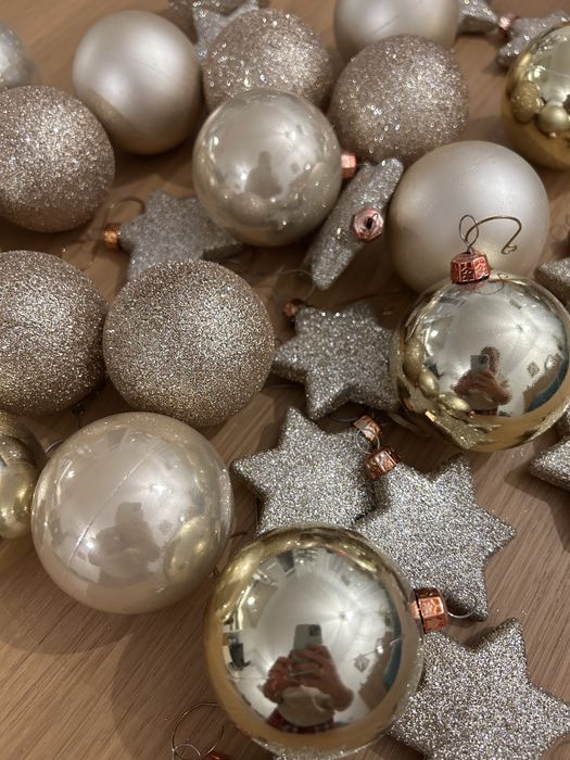 Komplet złotych bombek 48 szt. + gwiazda