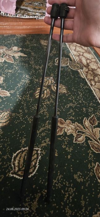 Амортизатор багажника VAG 1Z5 827 550 skoda octavia Skoda Octavia