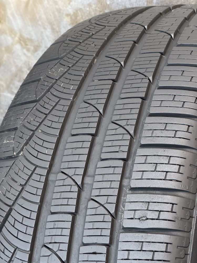 R20 235/45 пара зимових шин Pirelli SottoZero чудовий стан Німеччина