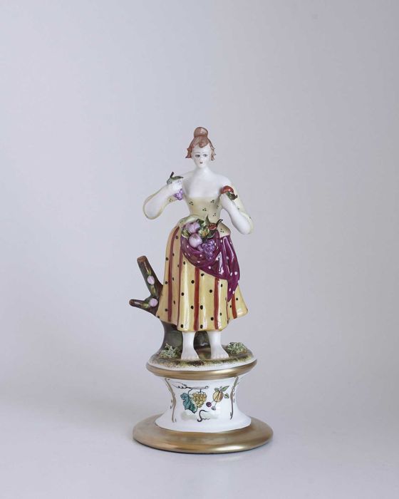 Bonecas em porcelana 4 estações do ano