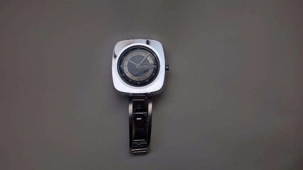 Relógio Timex Automático. 96 €. Funcional. Em bom estado