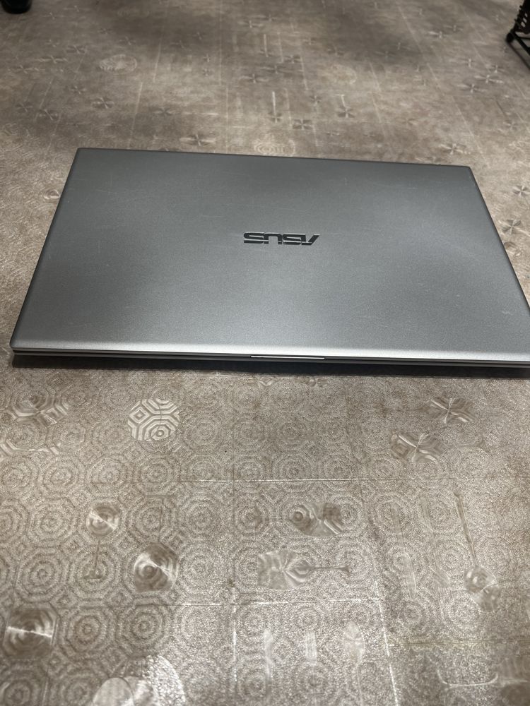 Asus VivoBook Ryzen 5