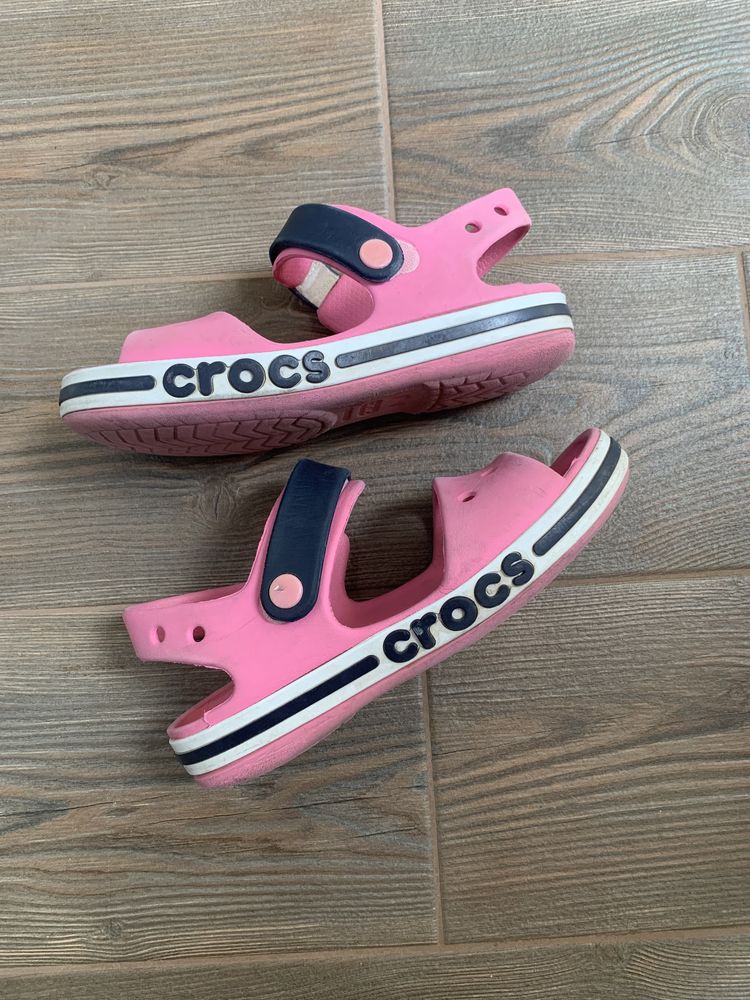 Crocs j 2 сандалі на дівчинку
