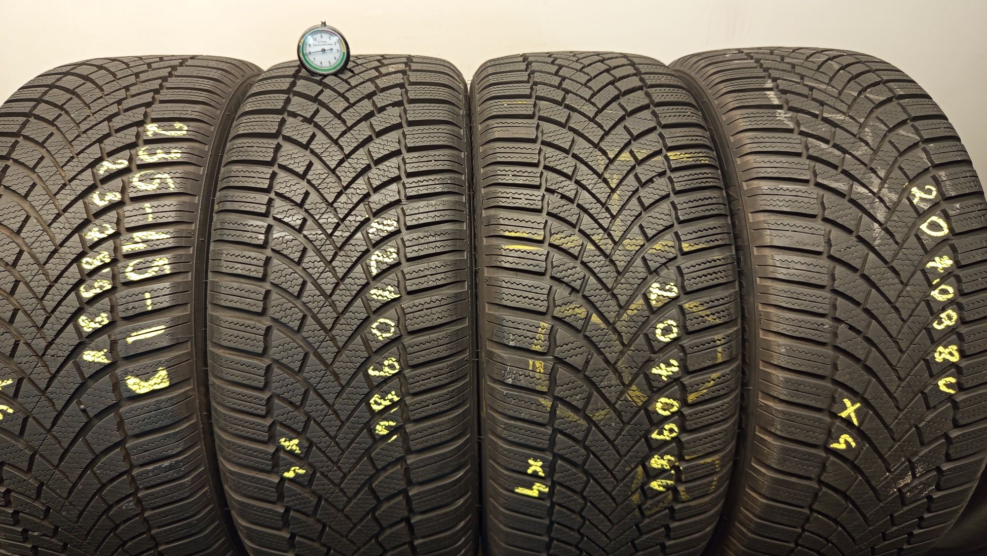 4x 235/45r18 Bridgestone LM005