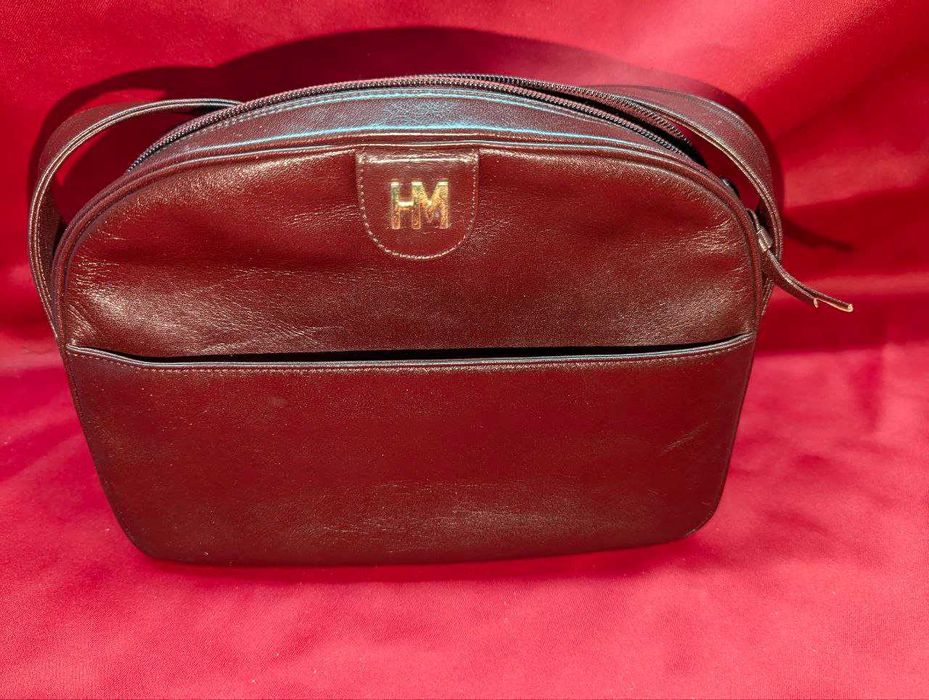Наплечная кожаная сумка HANAE MORI