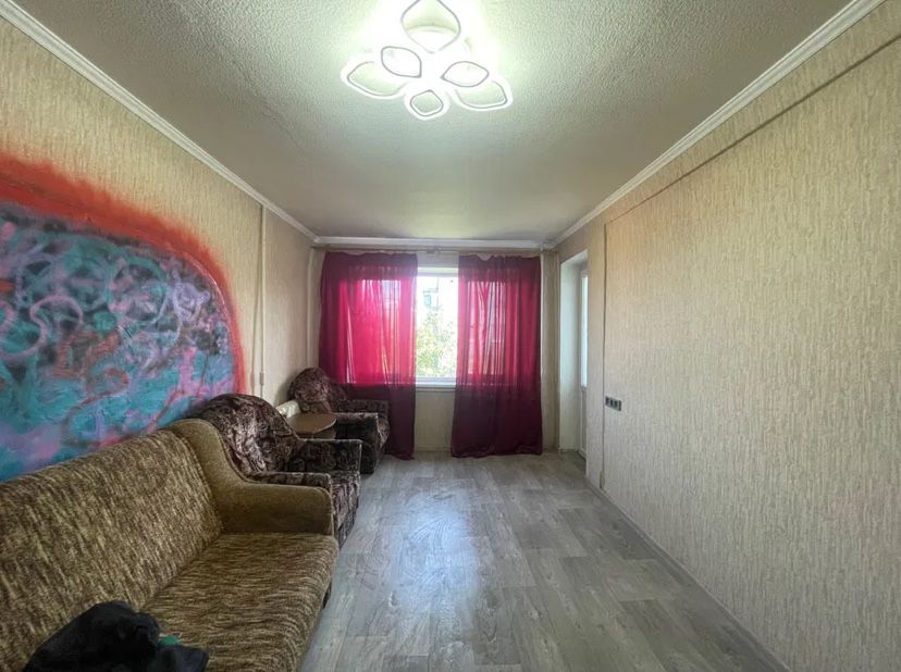 БЕЗ ЗАЛОГА И КОММУМАЛКИСдам квартиру на долгий срок район чудо маркета