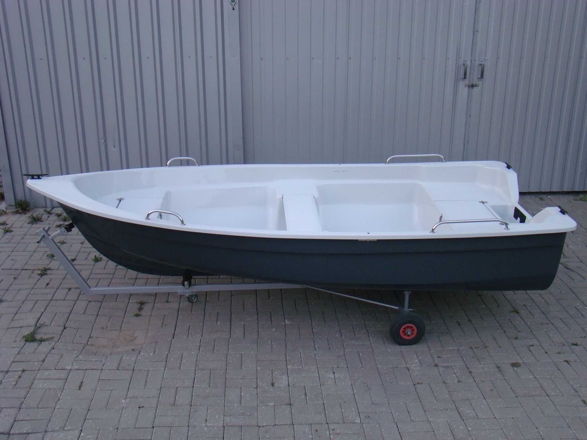 łódź wędkarska Iwa 390 z relingami