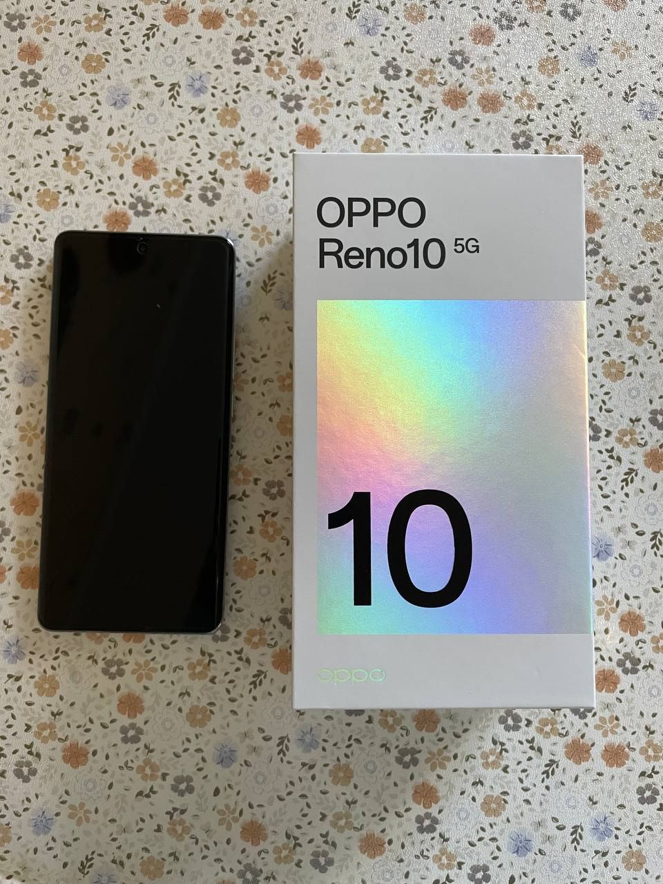 Мобільний телефон Oppo reno10