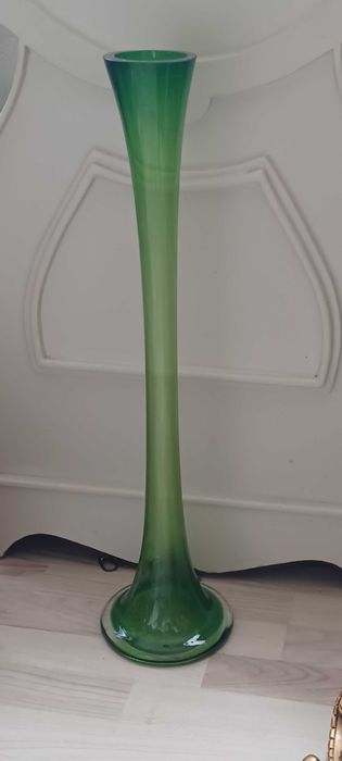 szklany wazon 62 wysoki średn góra 8,5 i 6,5 dół śred 15cm -ciężki