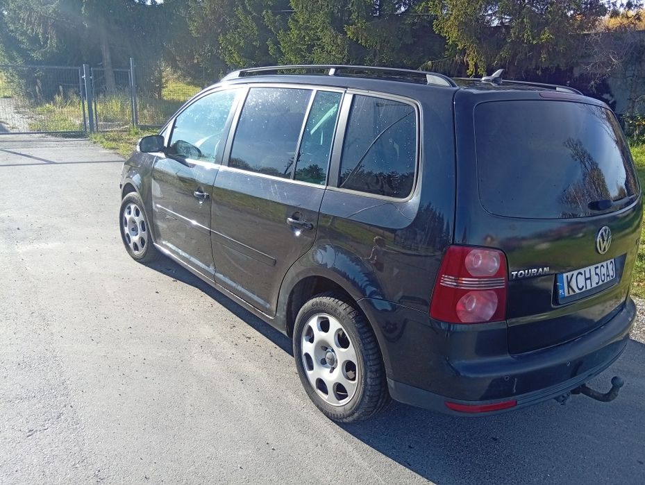 VW Touran 1.9 7-osobowy auto parkowanie 6 skrzynia