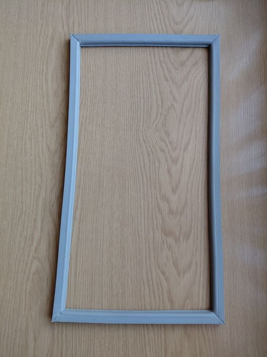 Уплотнитель для холодильника Донбасс 214 новый