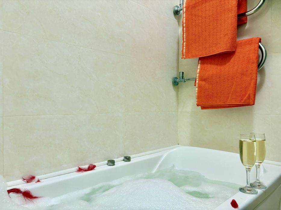 (9)Квартира подобово з Джакузі проспект Науки 24 М.Наукова Госпіталь