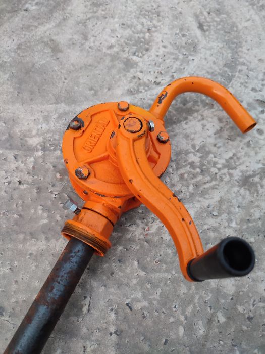 Насос ручний роторний для перекачування палива / Виробник Японія