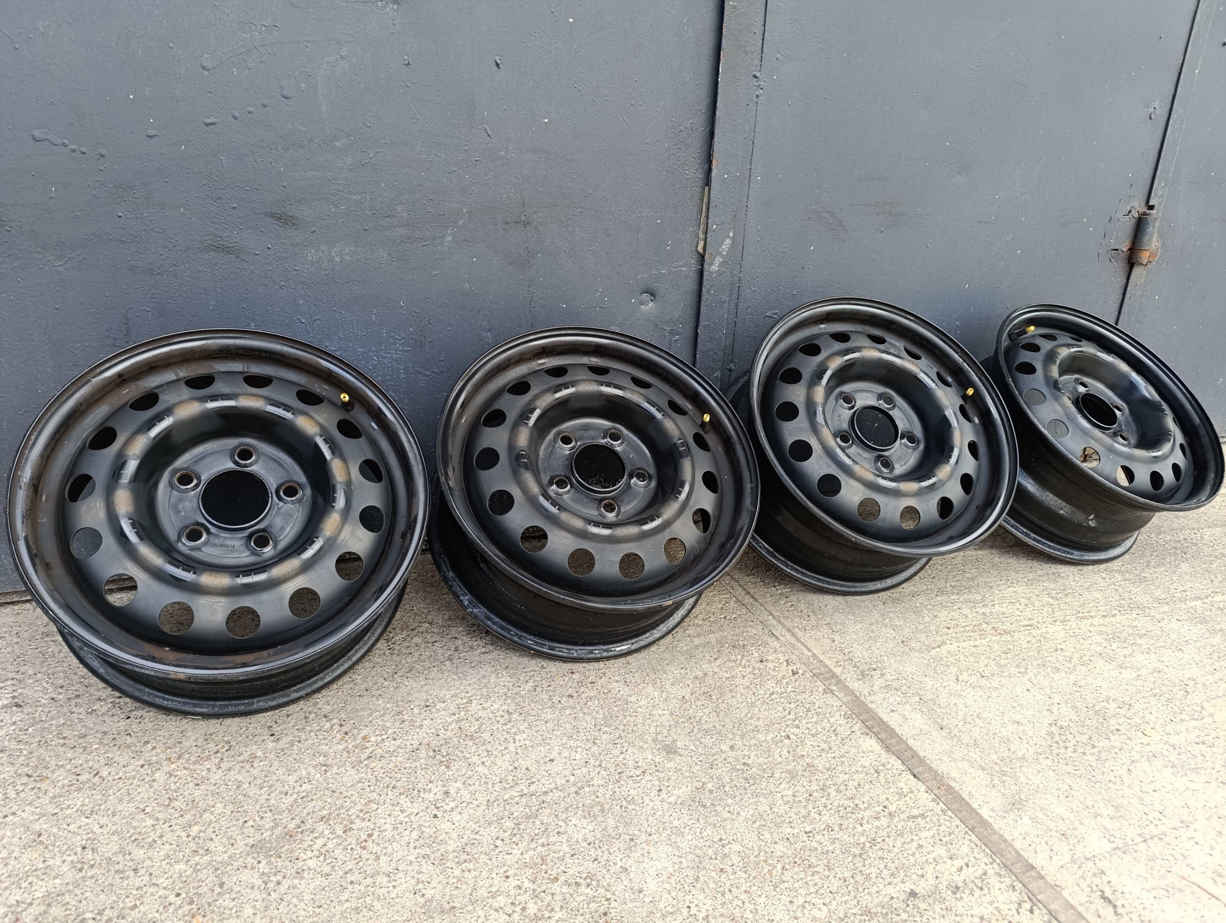 Felgi stalowe 15'' Hyundai i30 Mazda 3 Kia Ceed 6J 5x114,3 ET46