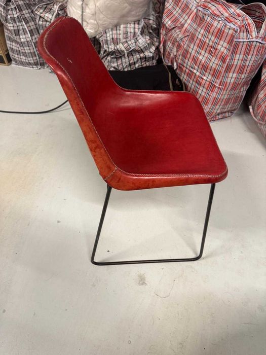 Cadeiras Sol & Luna em couro