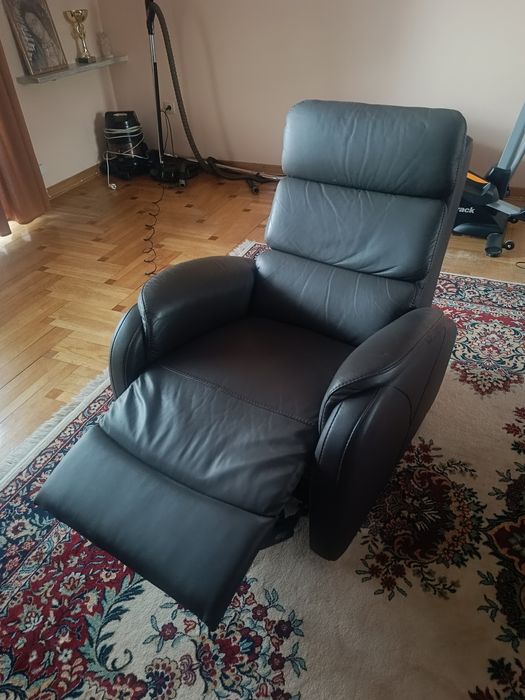 Fotel rozkładany ekoskóra elektryczny
